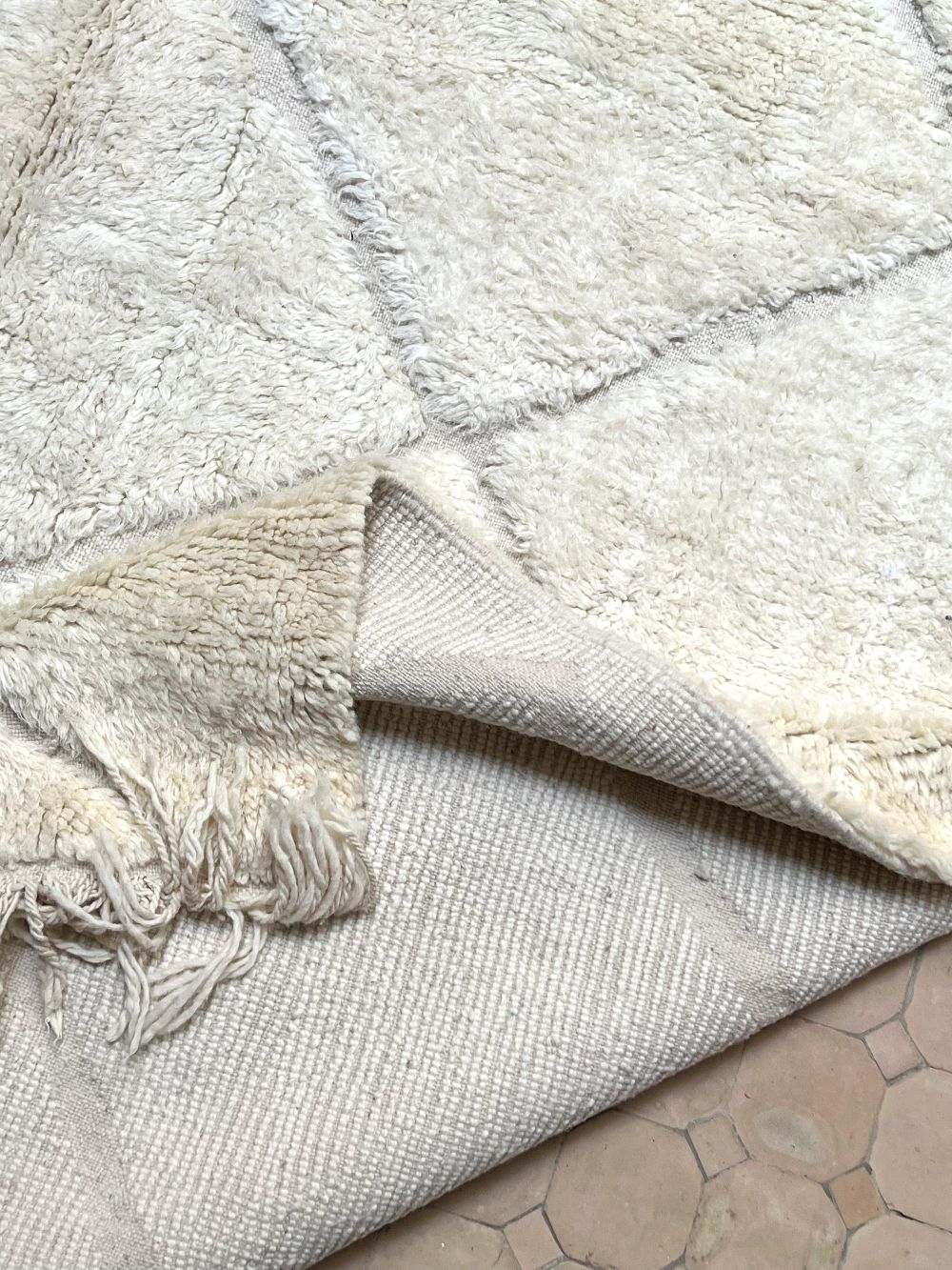 Marokkolainen valkoinen matto 300x205cm