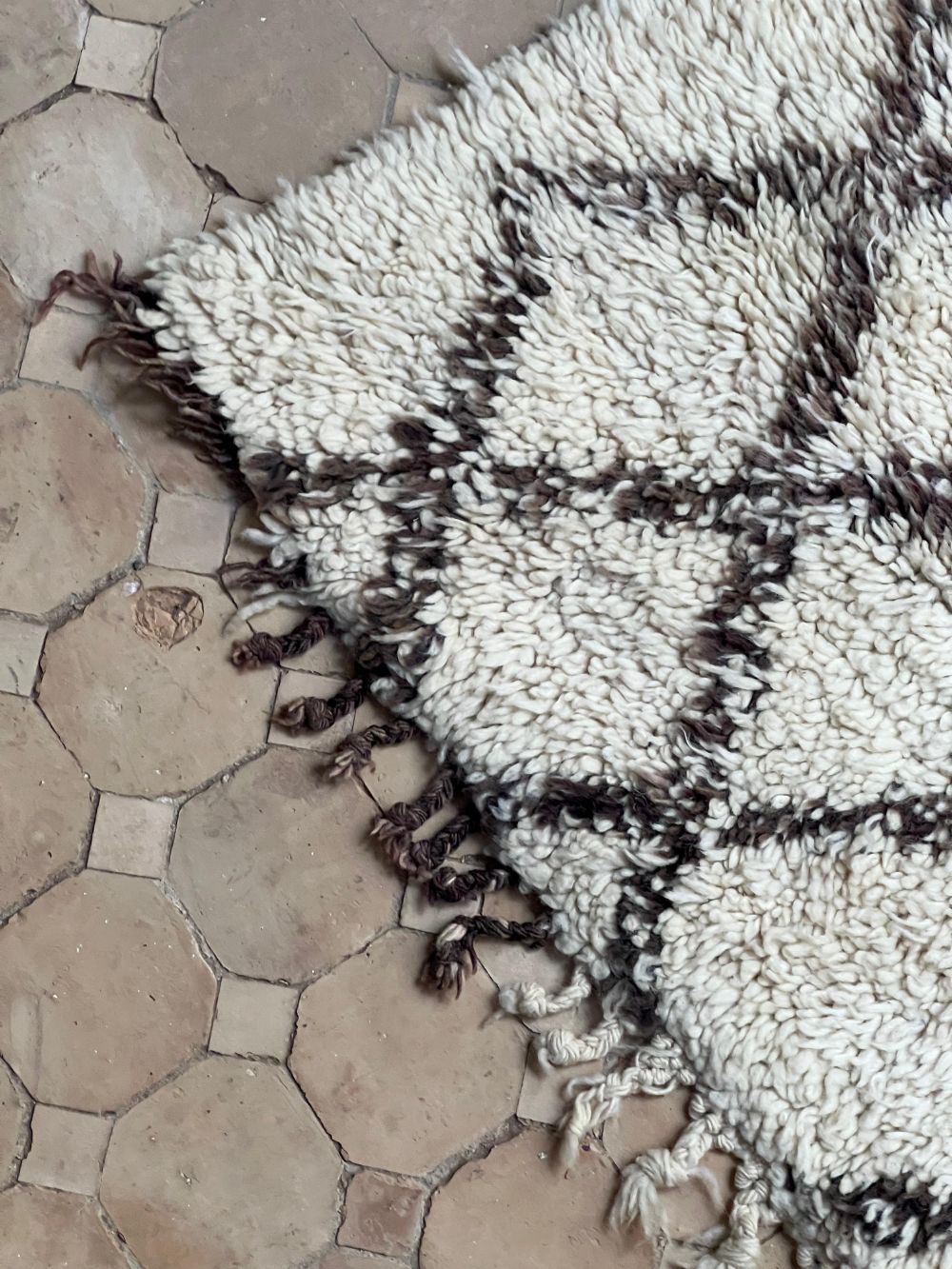 Marokkolainen vintage Beni Ouarain matto 270x175cm