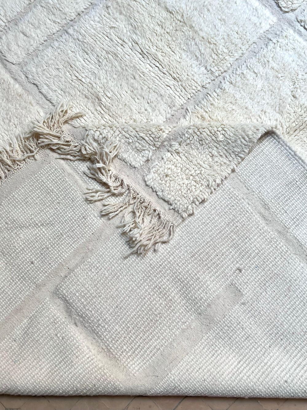 Marokkolainen valkoinen matto 285x200cm