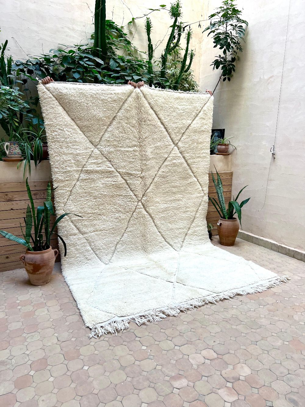 Marokkolainen valkoinen matto 290x190cm