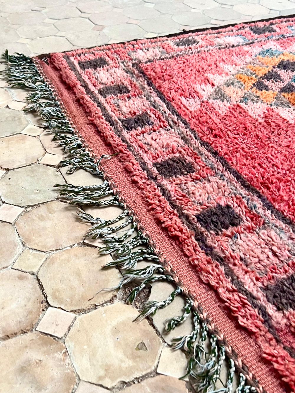 Moroccan Vintage Boujaad Rug 195x115cm