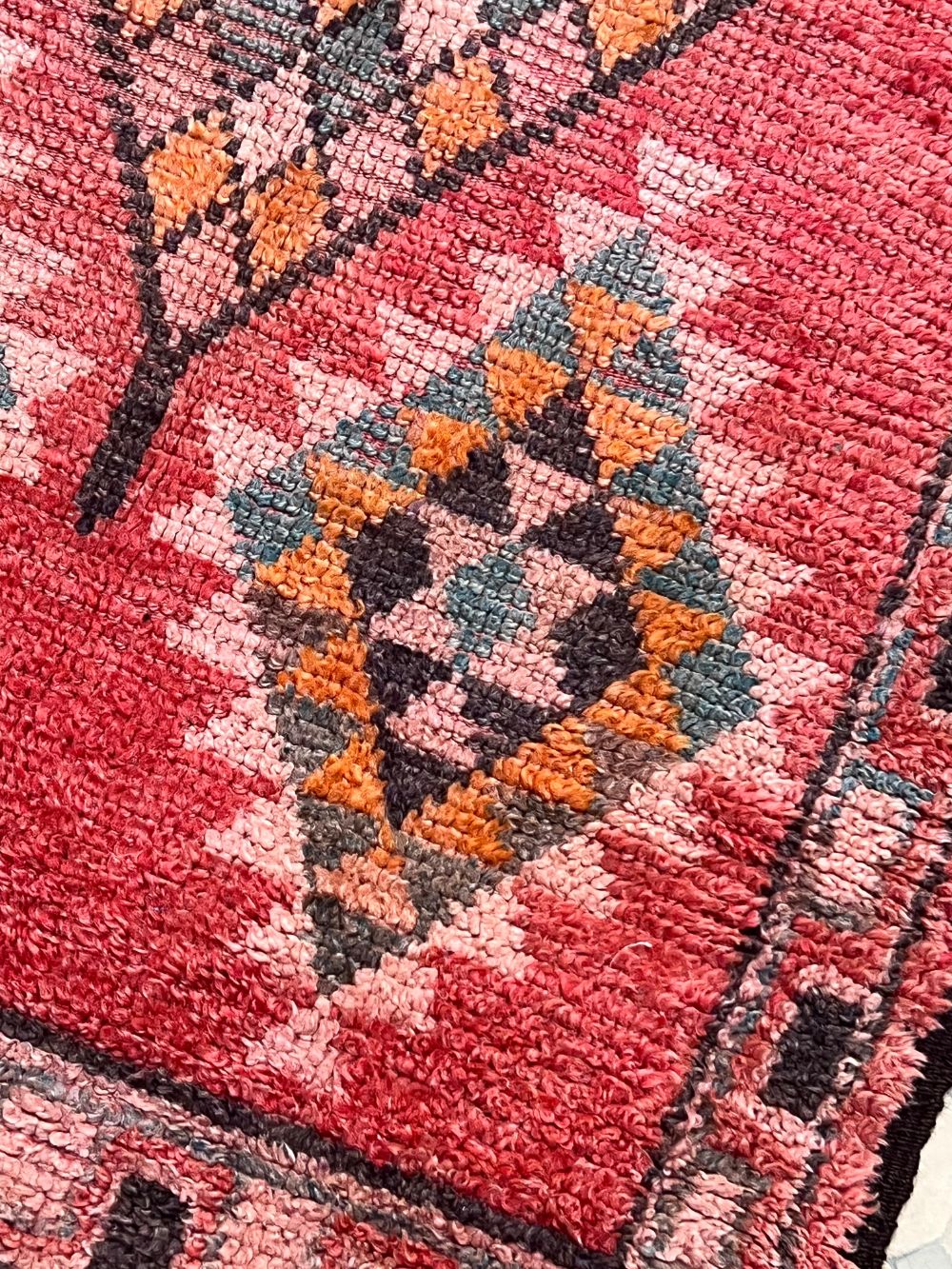 Moroccan Vintage Boujaad Rug 195x115cm