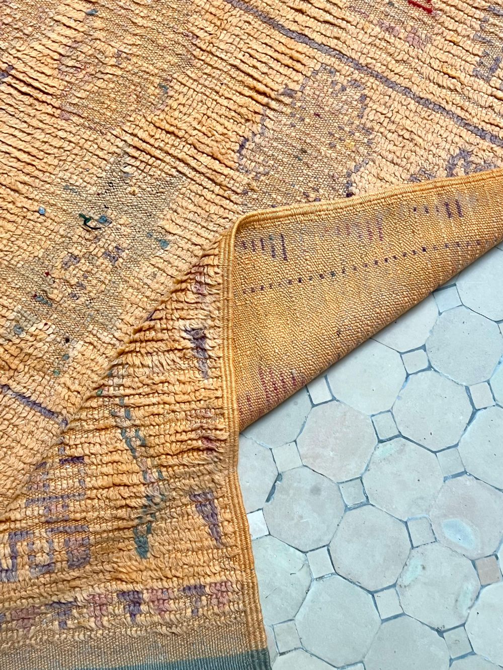 Marokkolainen vintage Boujaad matto 185x110cm