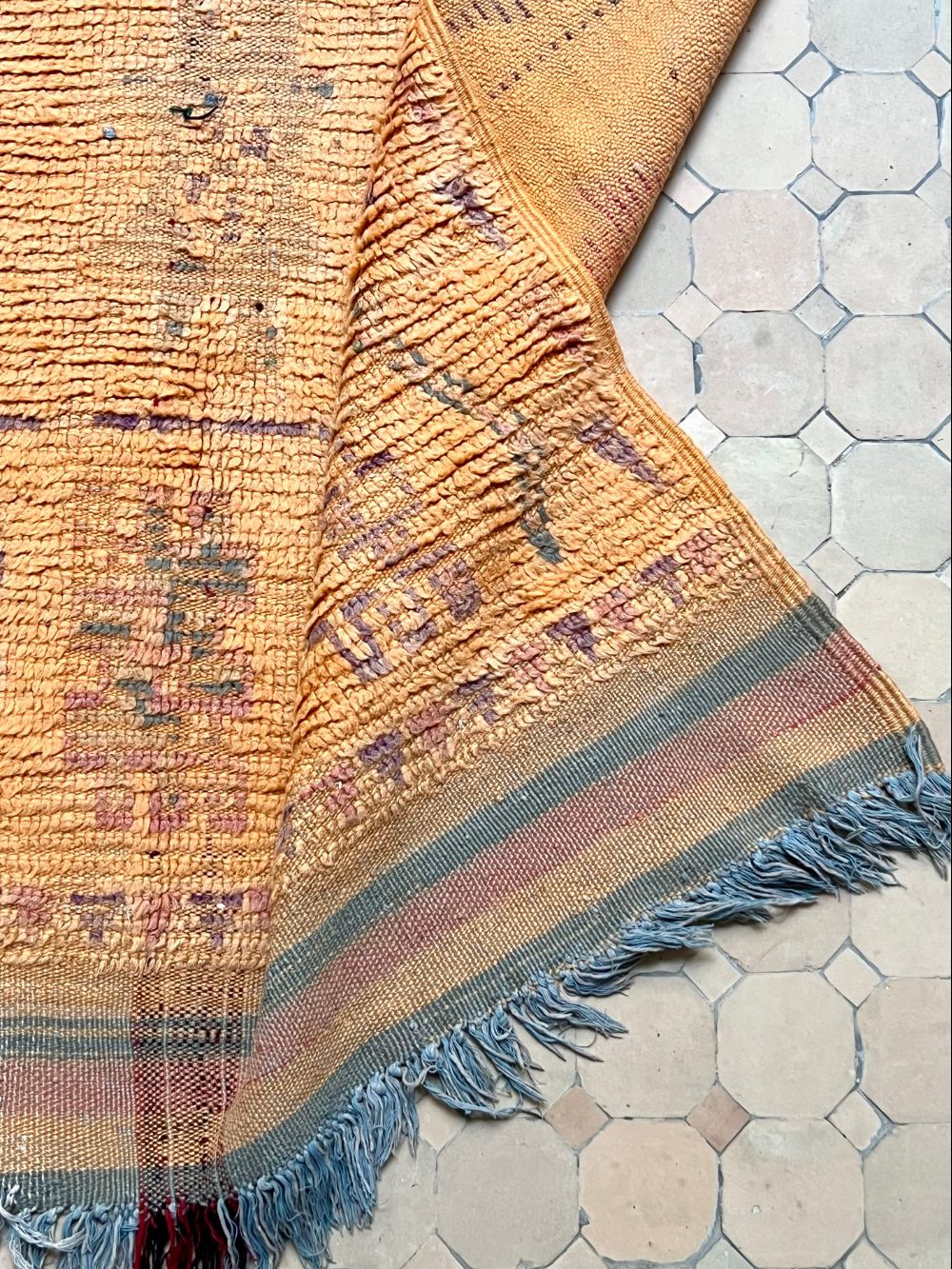 Marokkolainen vintage Boujaad matto 185x110cm