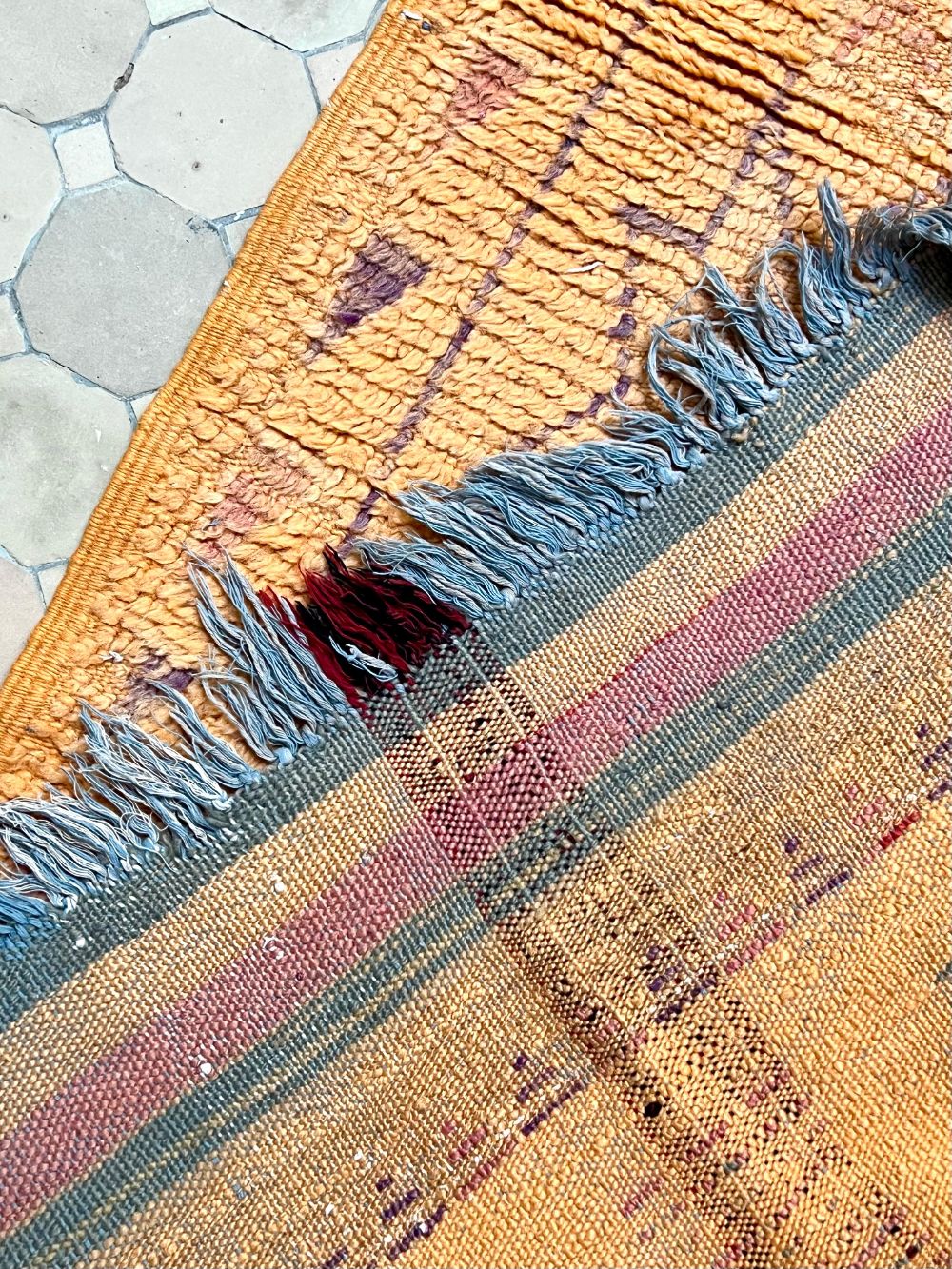 Marokkolainen vintage Boujaad matto 185x110cm