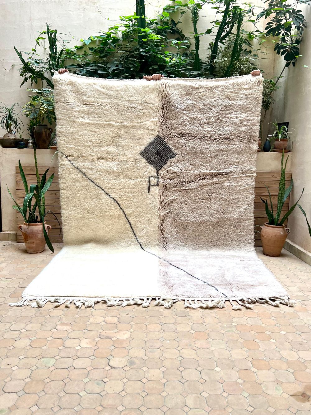 Moroccan Hanzo Rug 305x210cm