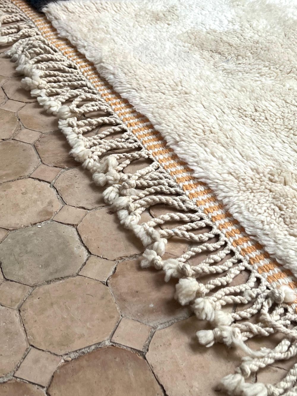 Moroccan Mrirt Rug 405x315cm