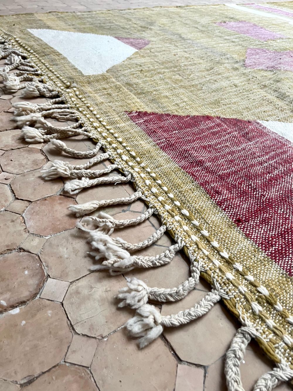 Moroccan Flatweave Rug 290x215cm