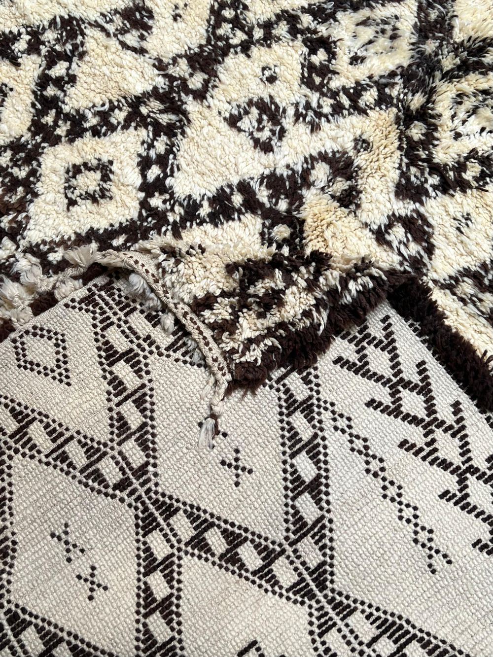 Marokkolainen Beni Ouarain matto 380x210cm