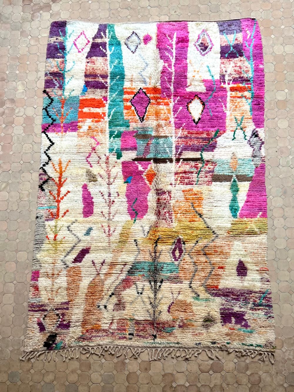 Moroccan Boujaad Rug 325x200cm