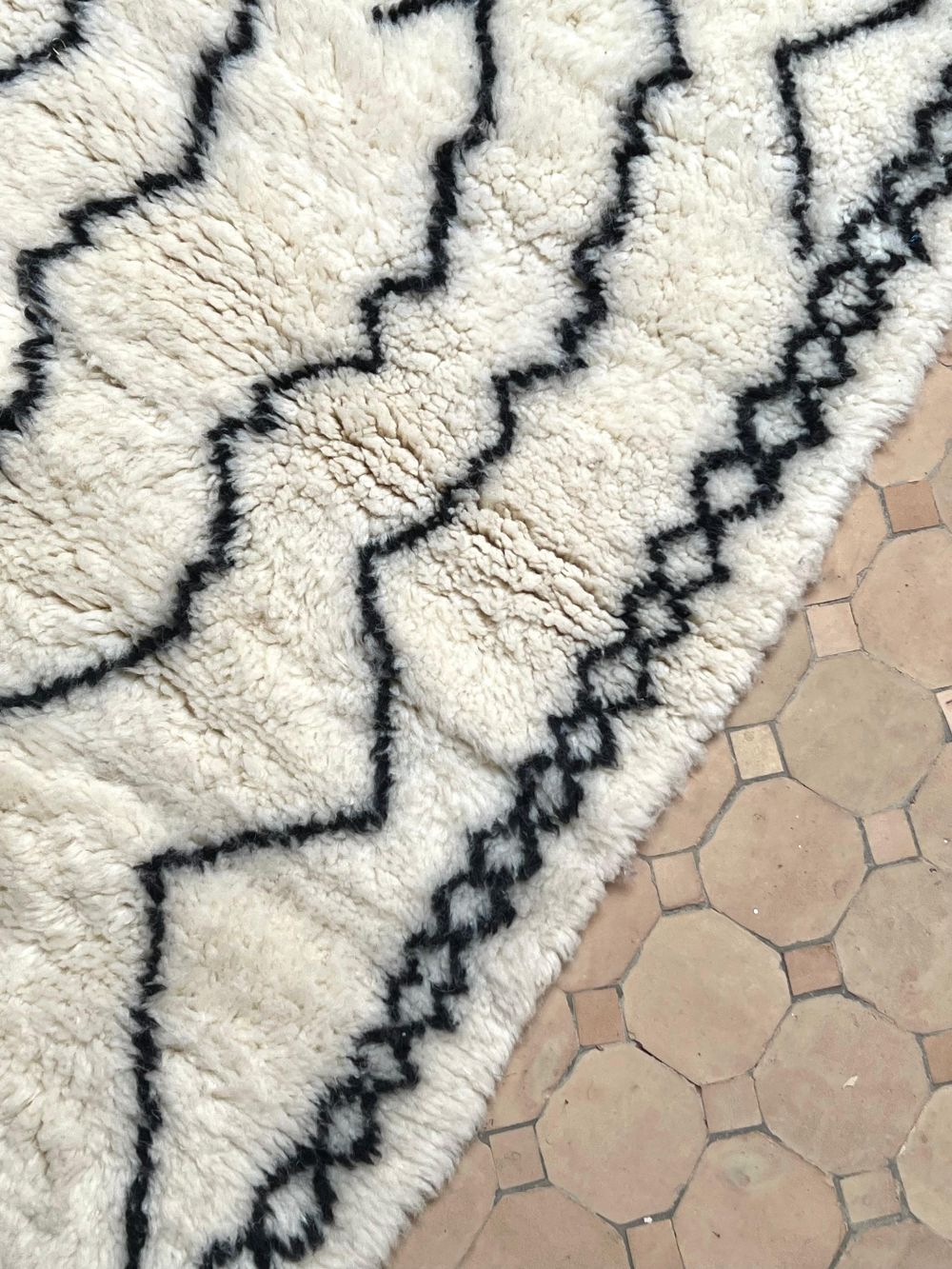 Moroccan Oued Rug 245x175cm