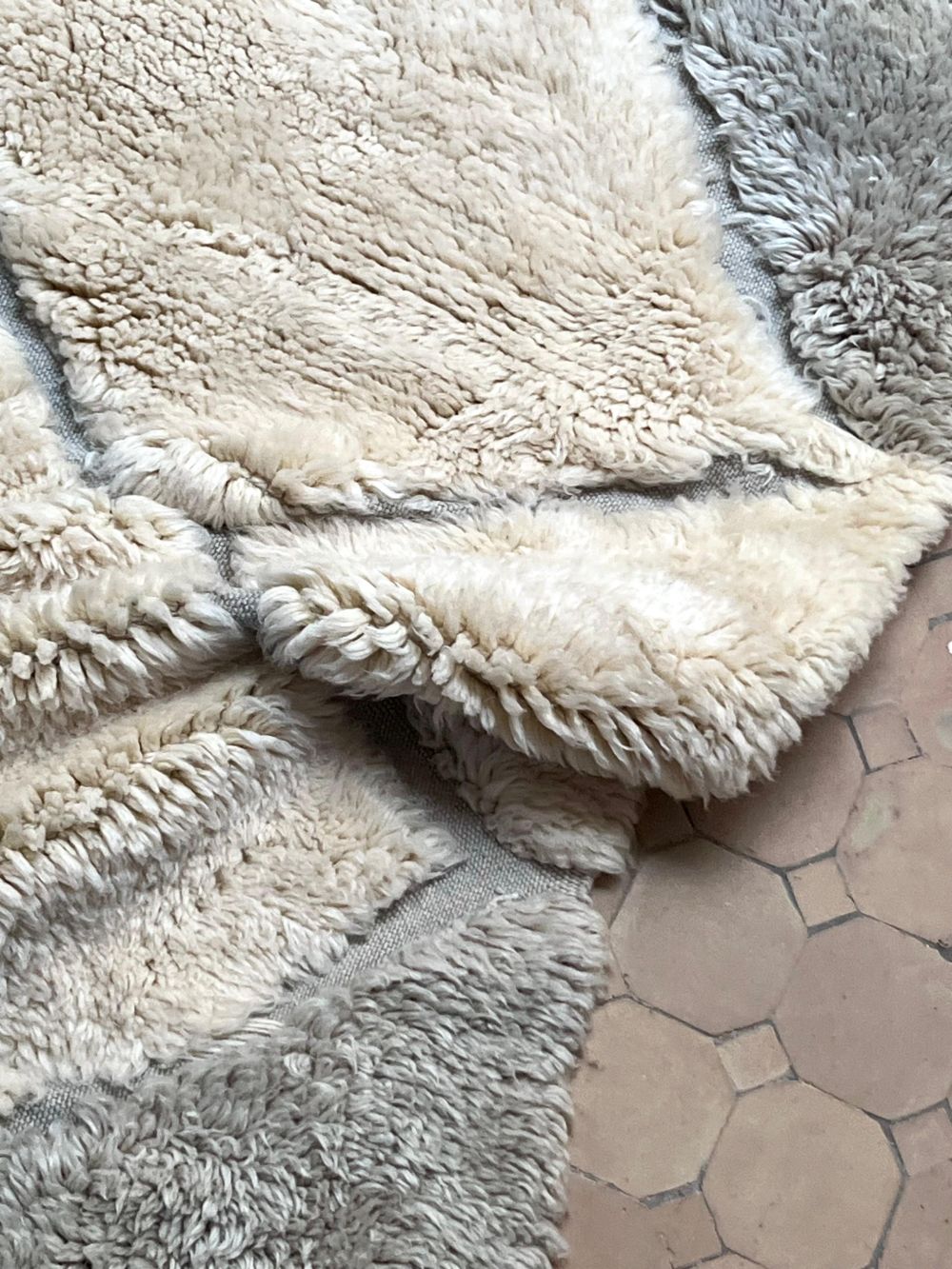 Moroccan Cream and Blue Rug 255x160cm