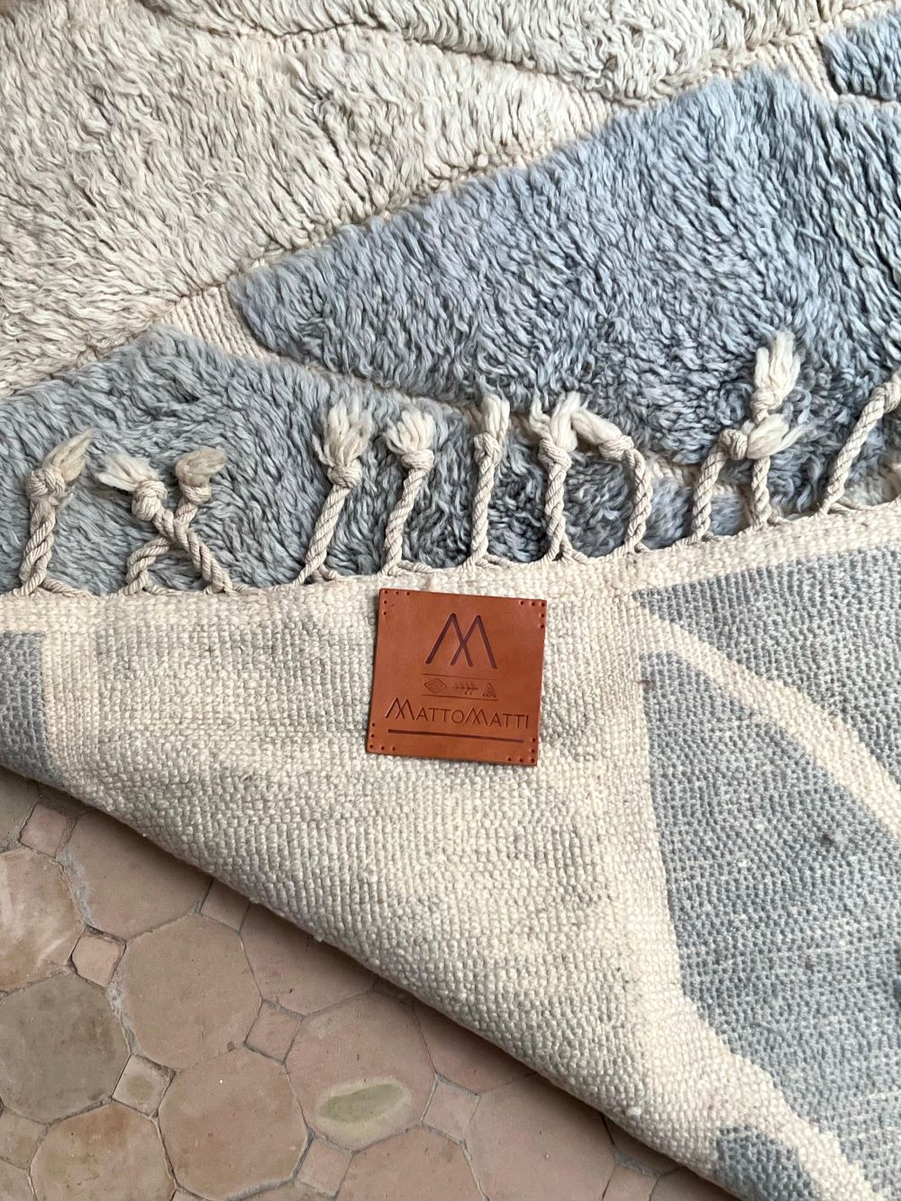 Moroccan Grey and Blue Rug 260x160cm