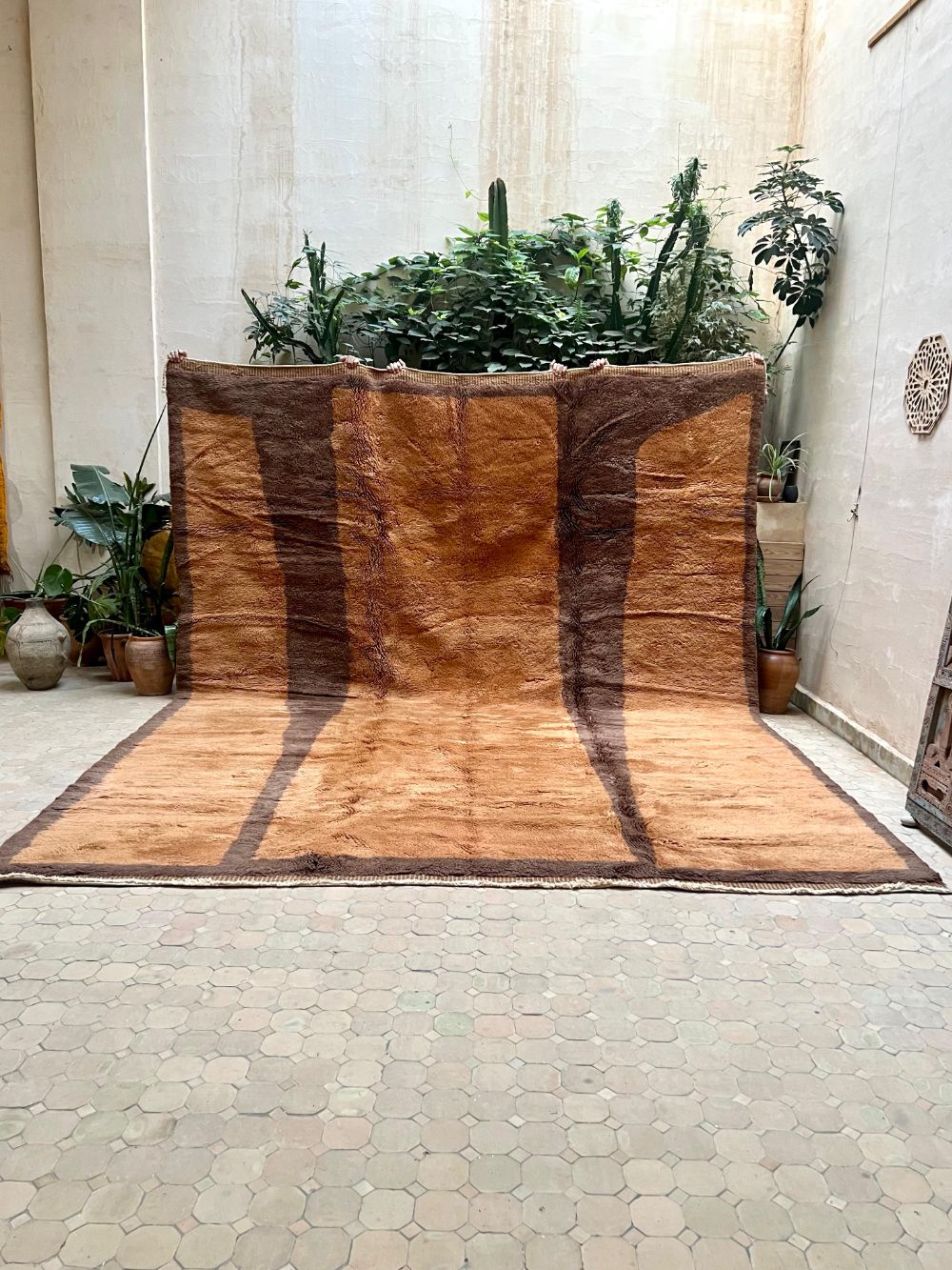 Moroccan Brown Bear Mrirt Rug 400x310cm