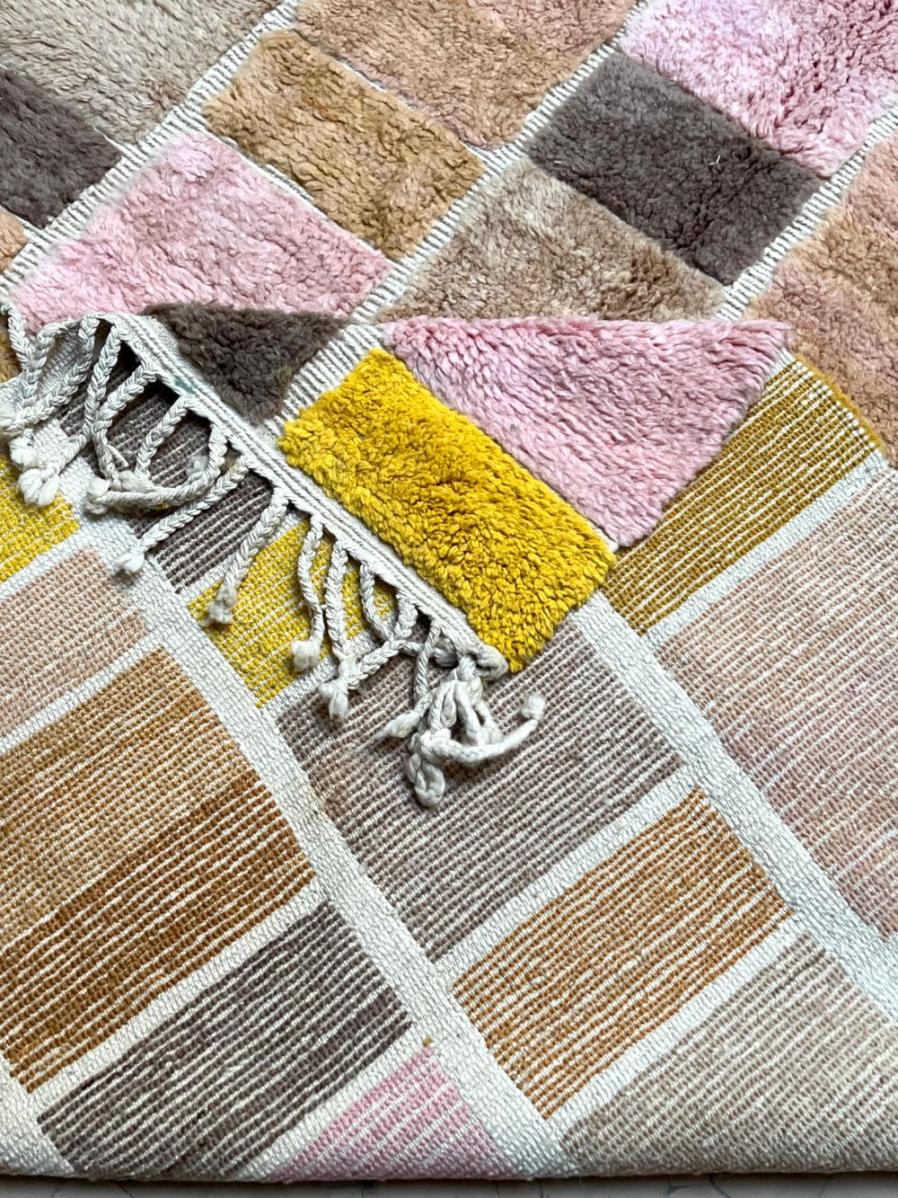 Moroccan Nalle Rug 320x210cm