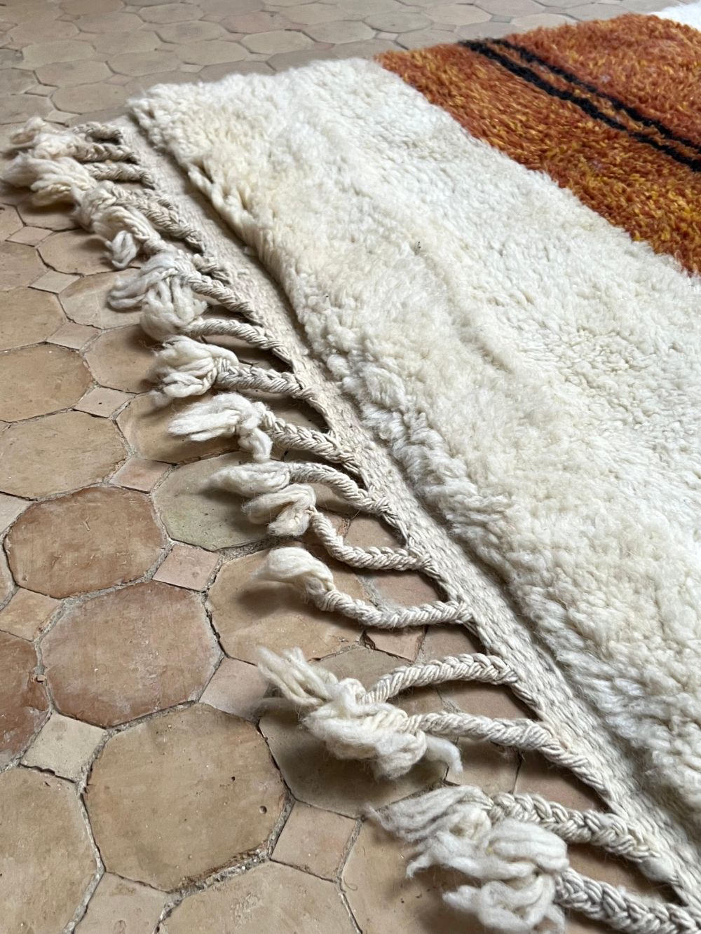 Moroccan Cat Rug 325x215cm