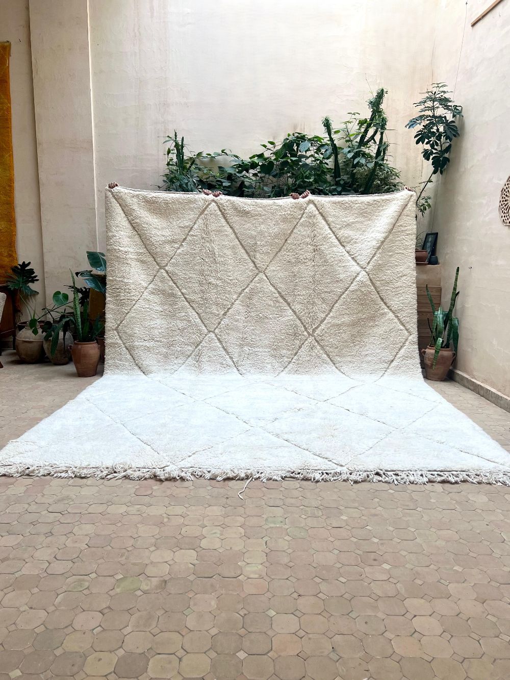 Moroccan All White Rug 400x315cm