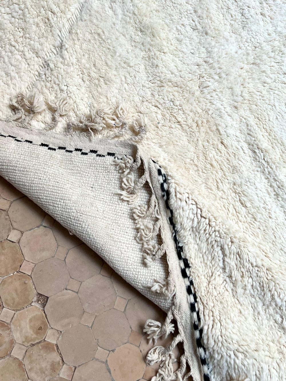 Moroccan All White Rug 490x400cm