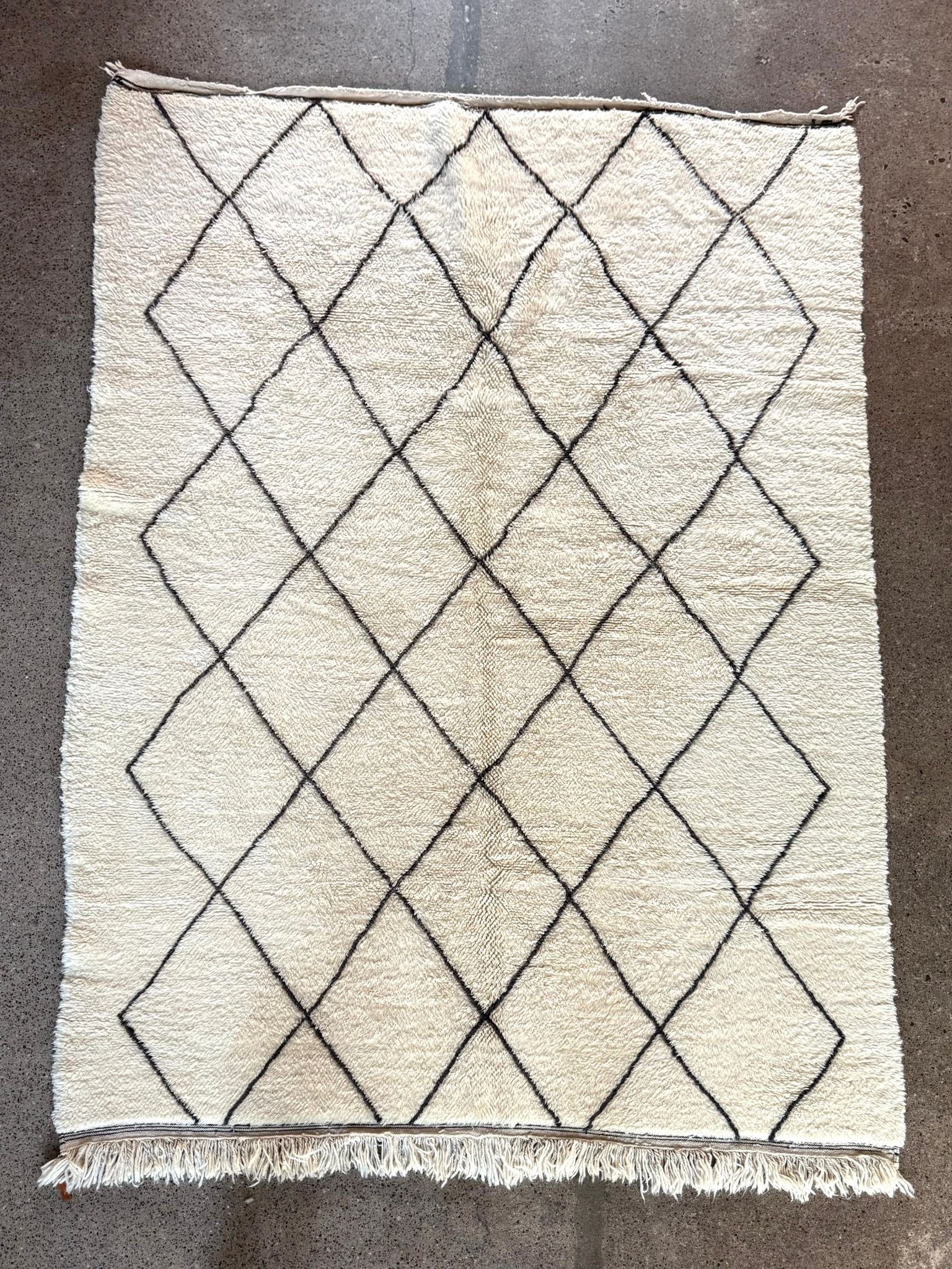 Moroccan Mrirt Rug 285x210cm