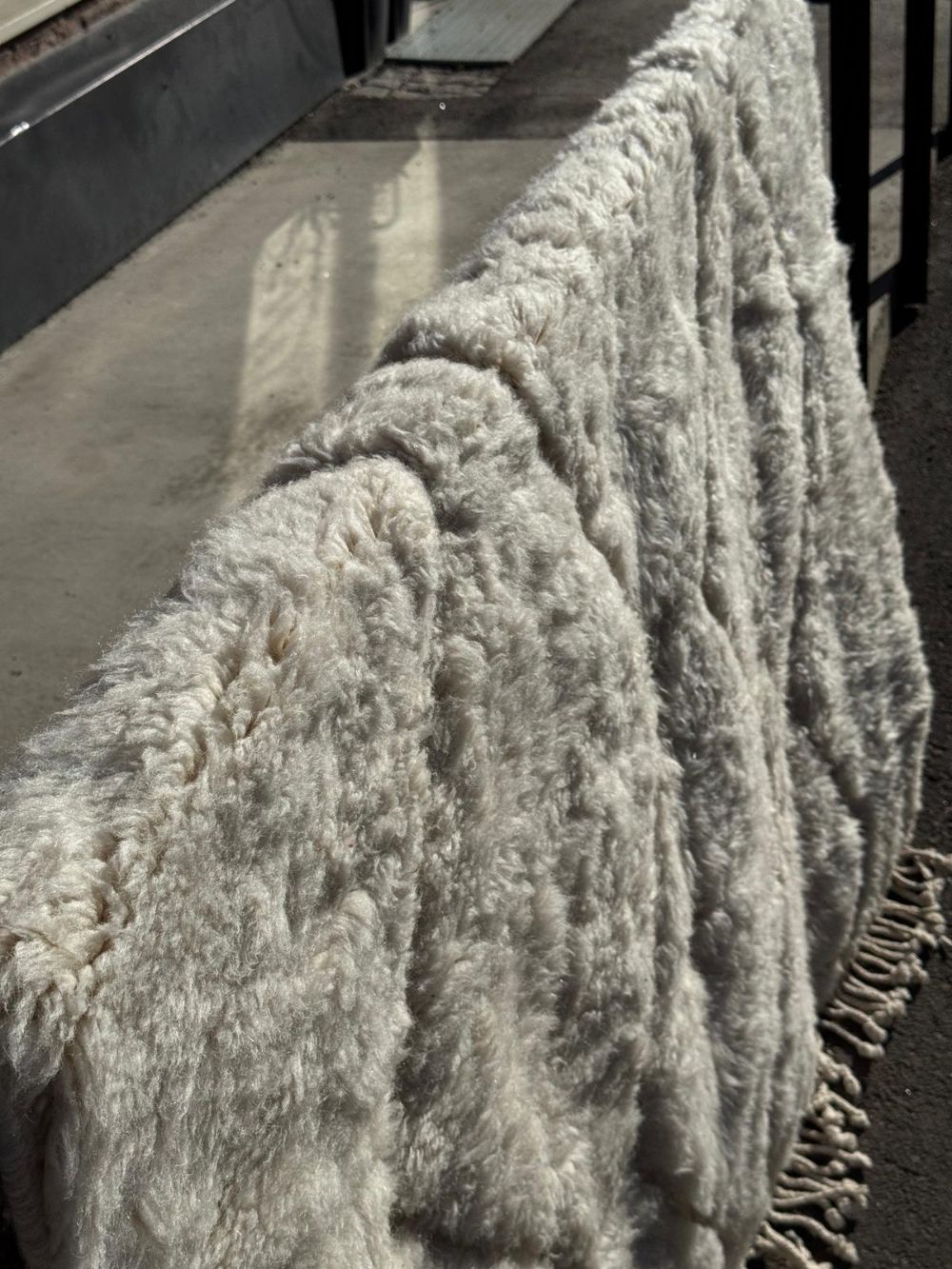 Moroccan Mrirt Rug Polar Bear 235x180cm