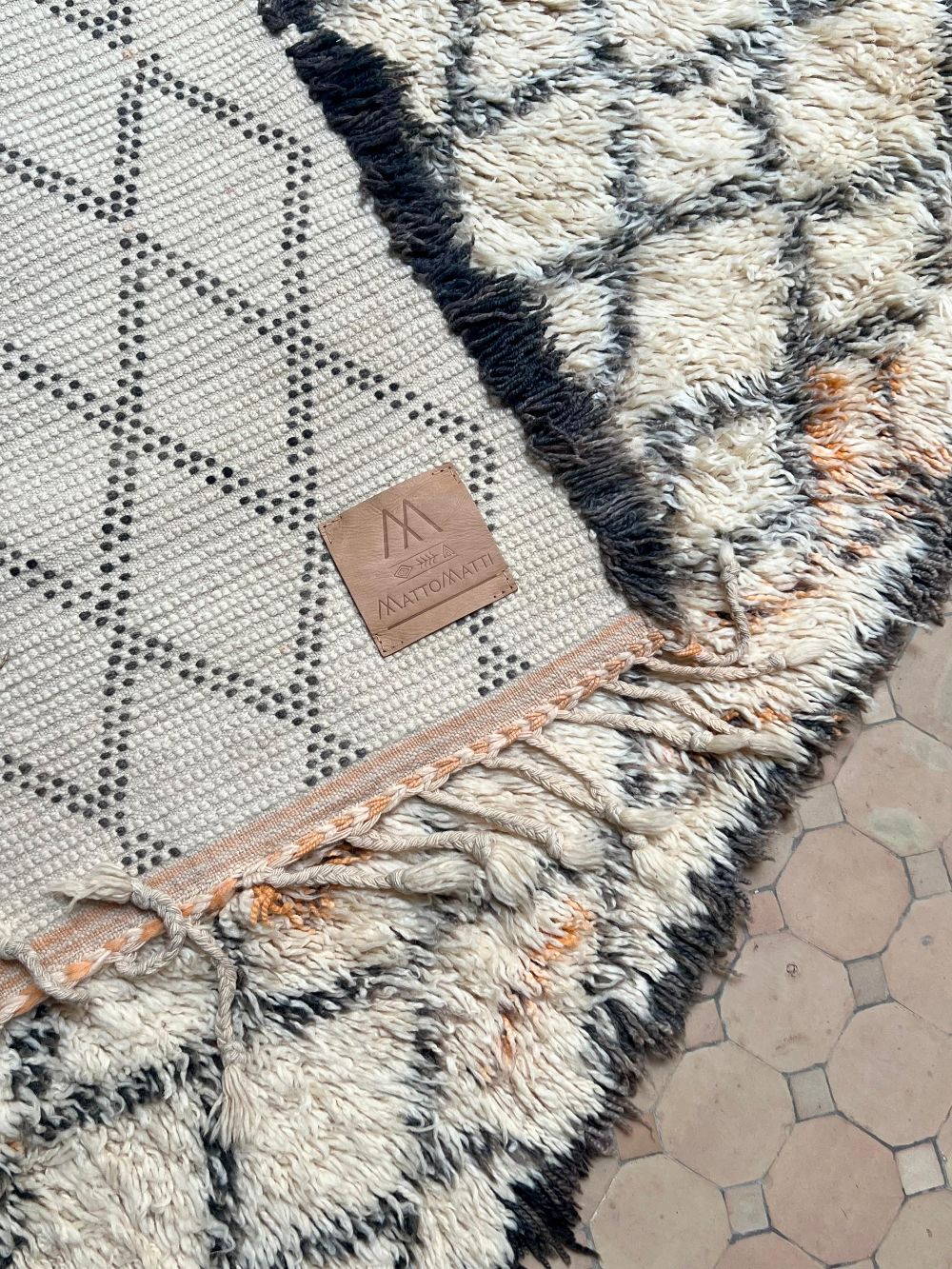 Moroccan Vintage Beni Ouarain Rug 370x190cm