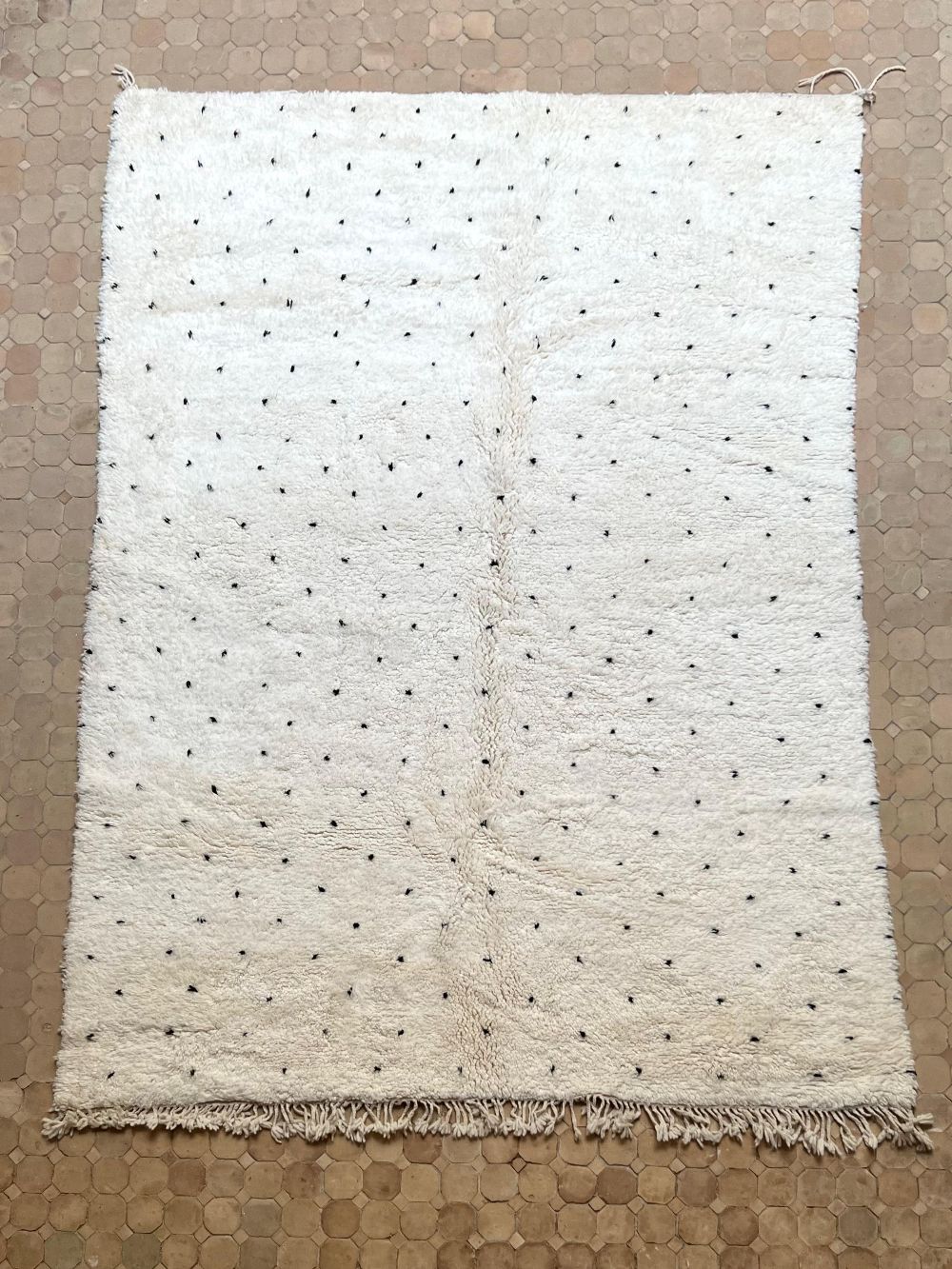 Moroccan Dotted Rug 295x210cm