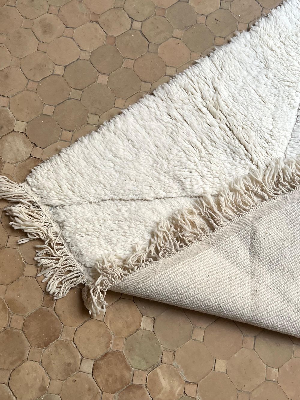 Moroccan All White Rug 270x205cm