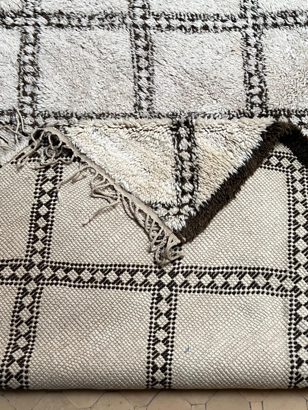 Marokkolainen vintage Beni Ouarain matto 350x205cm