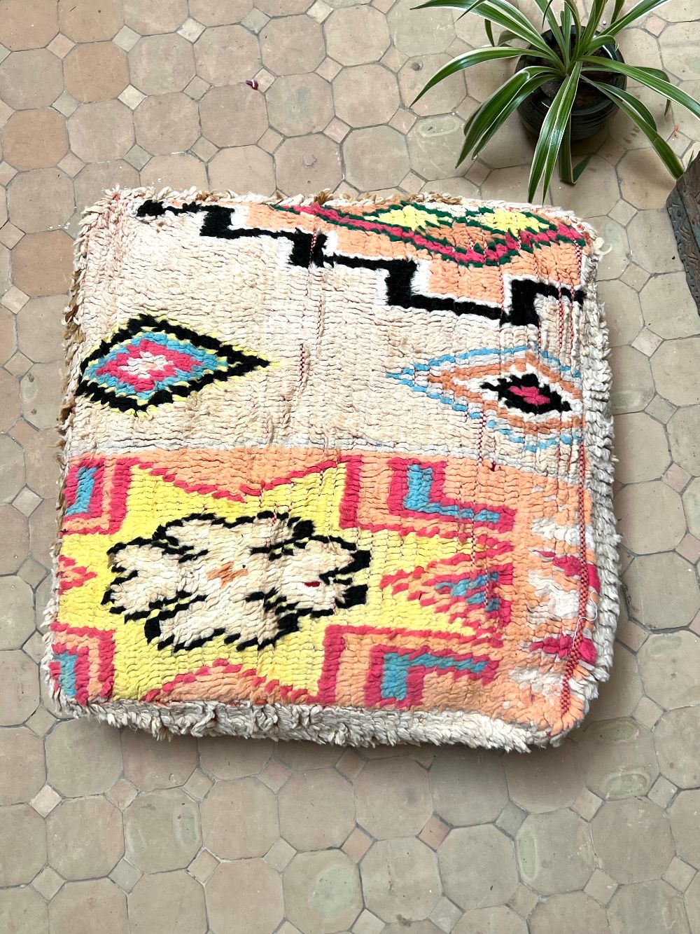 Marokkolainen vintage pouf