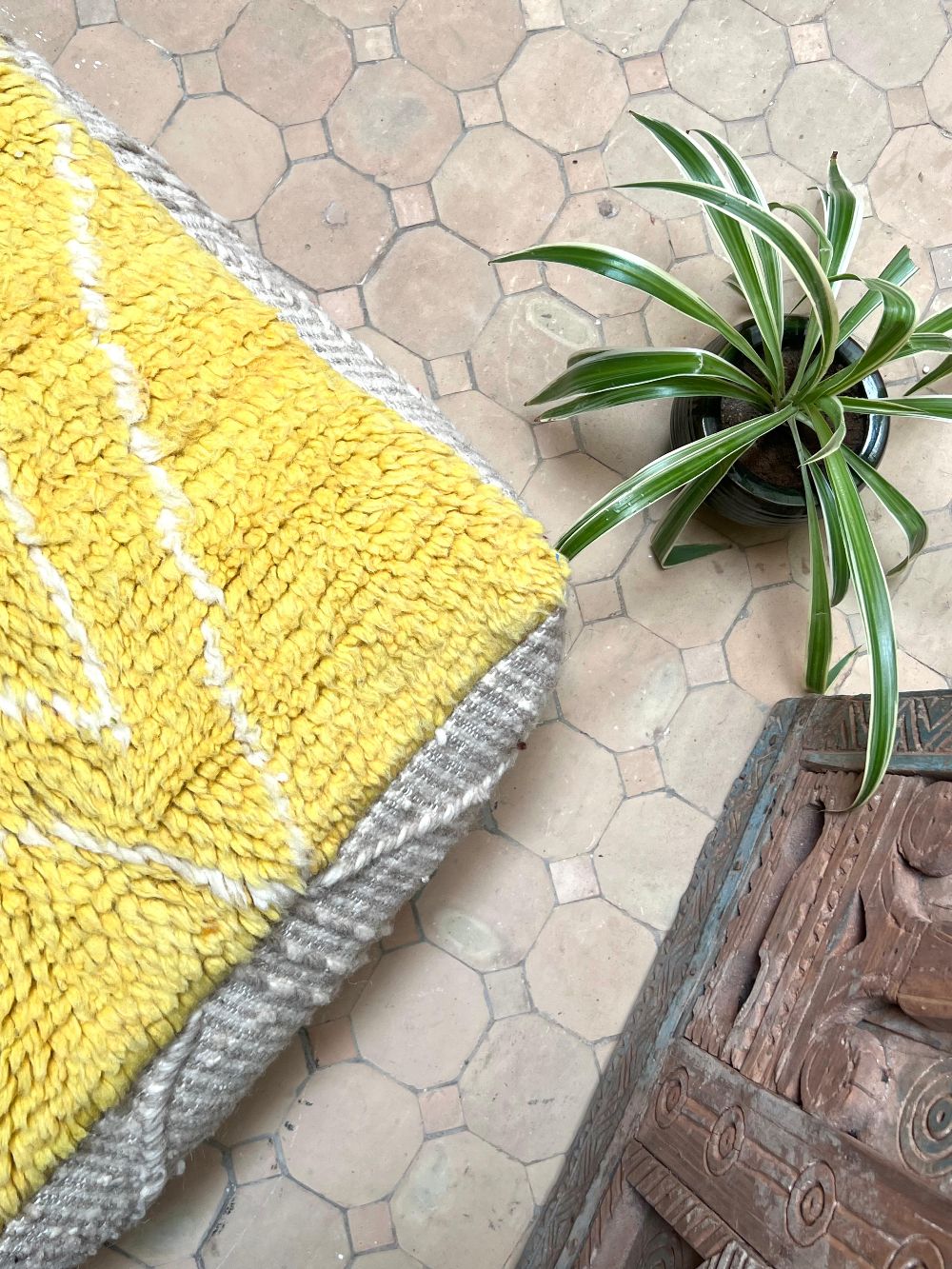 Marokkolainen keltainenpouf