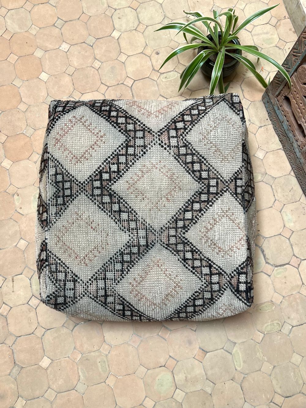 Marokkolainen vintage pouf