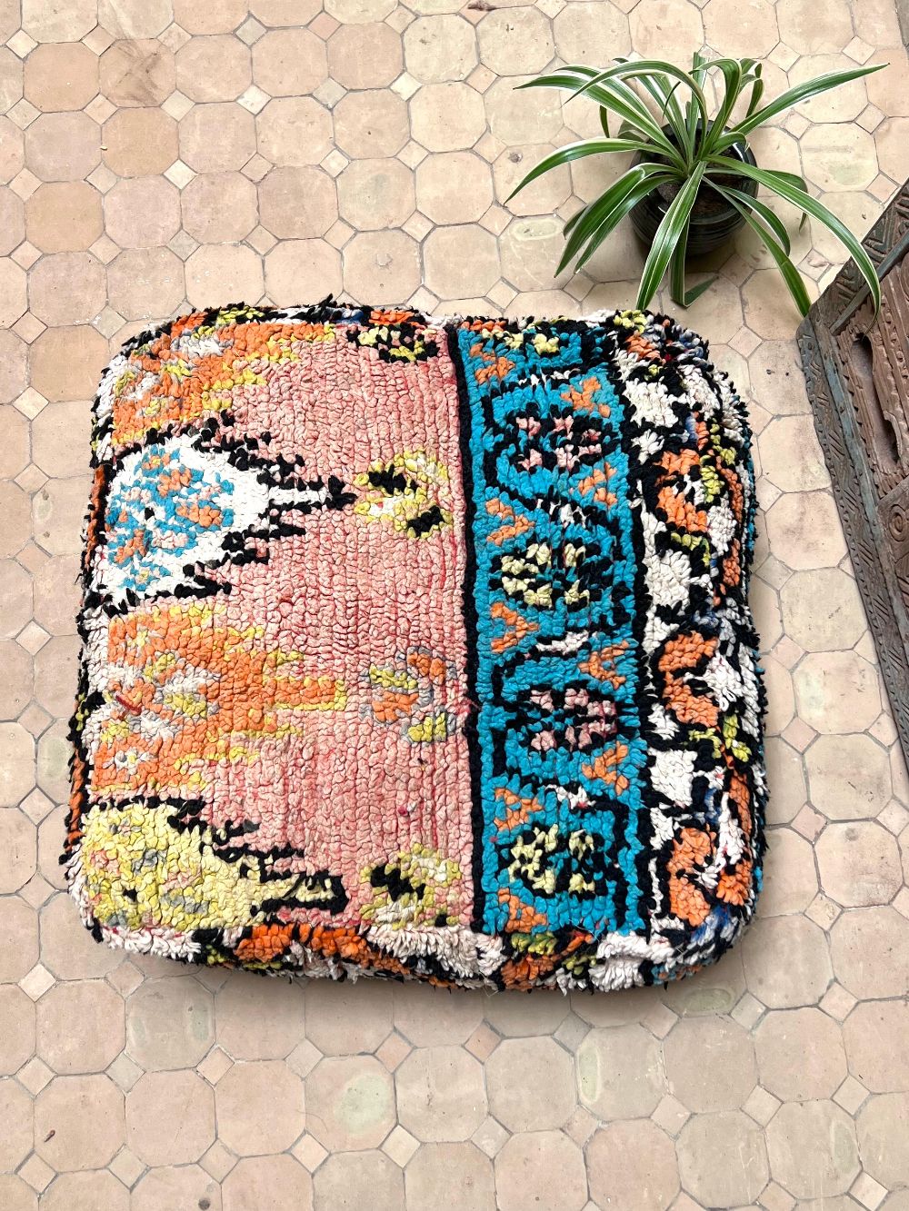 Marokkolainen vintage pouf