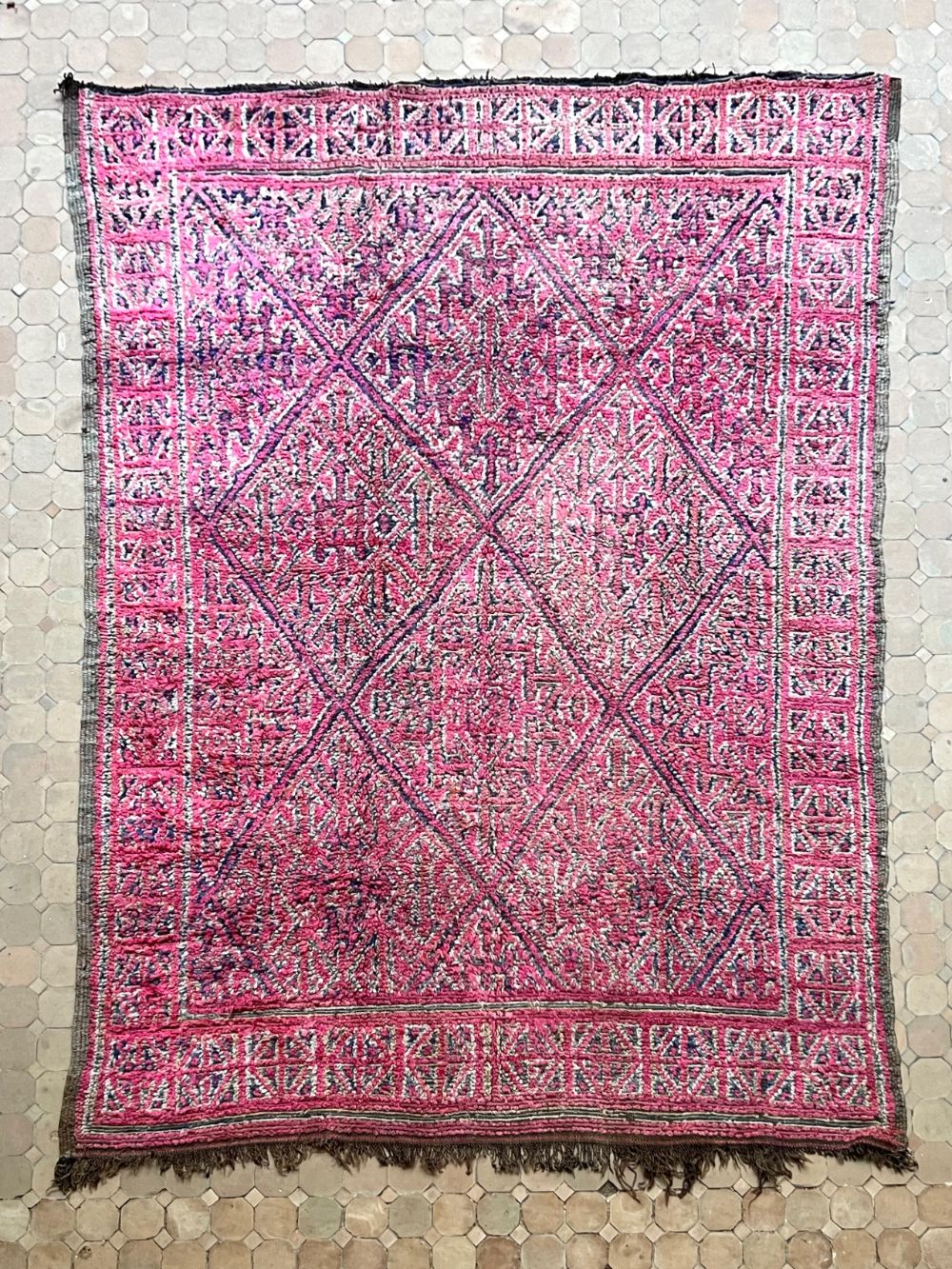 Moroccan Vintage Zayane Rug 270x165cm