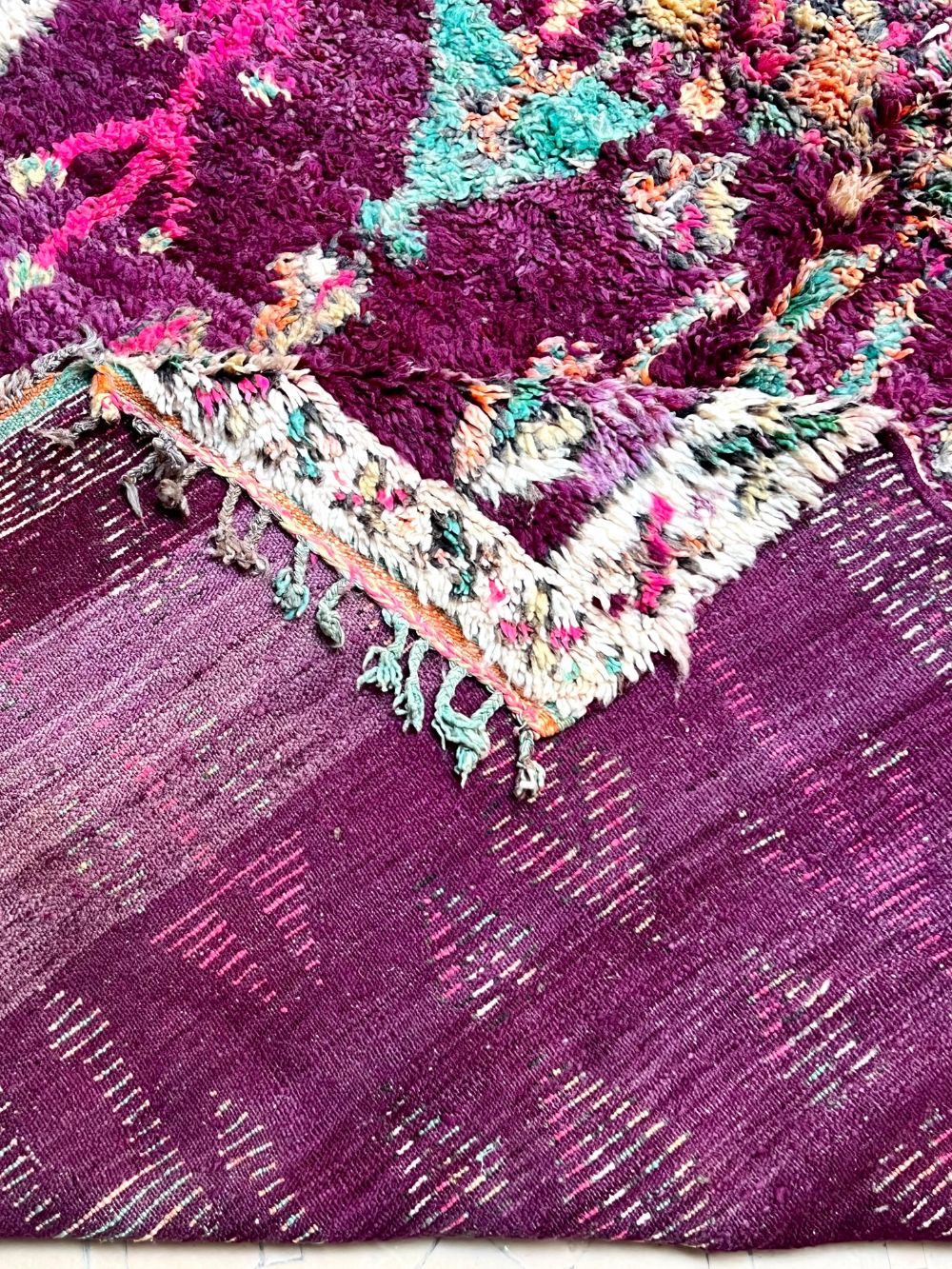 Moroccan Vintage Boujaad Rug 270x180cm