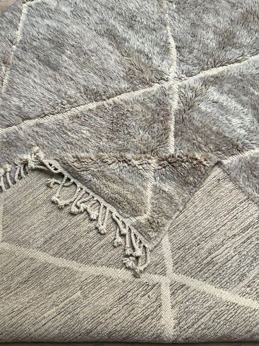Order by Size: Moroccan Grey Bear Mrirt Rug
