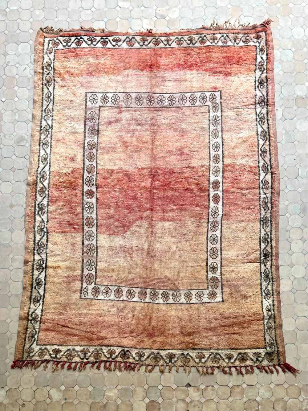 Moroccan Vintage Boujaad Rug 265x195cm
