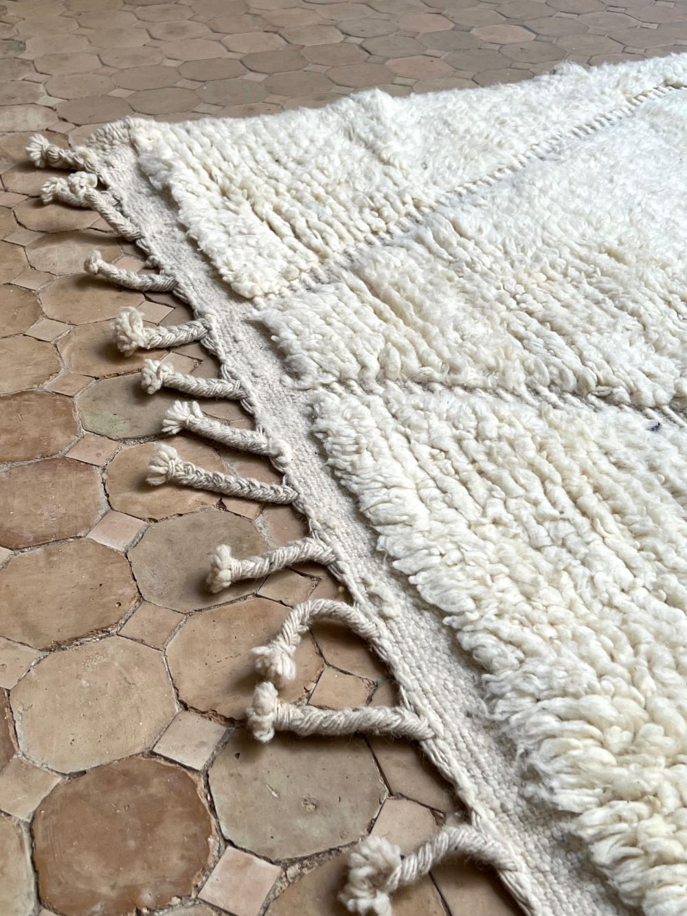 Moroccan All White Rug 290x205cm