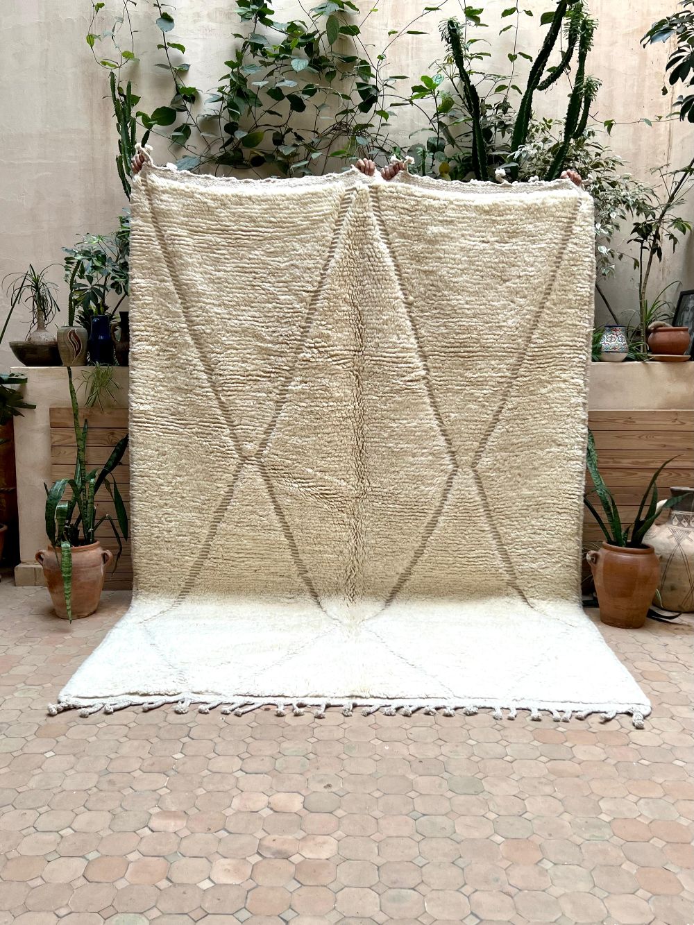 Marokkolainen valkoinen matto 290x205cm