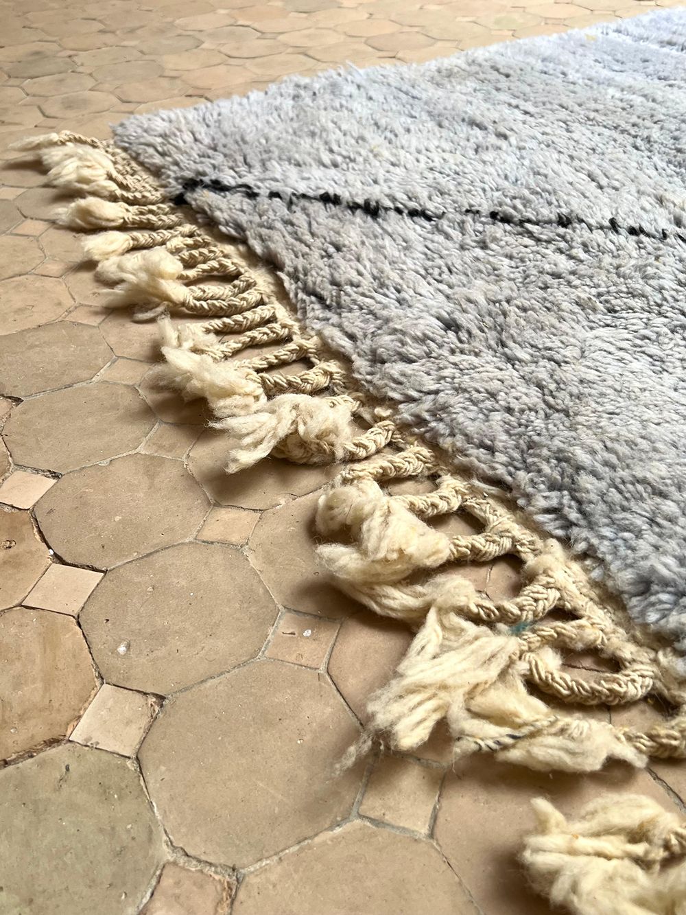 Moroccan Hanzo Rug 250x170cm