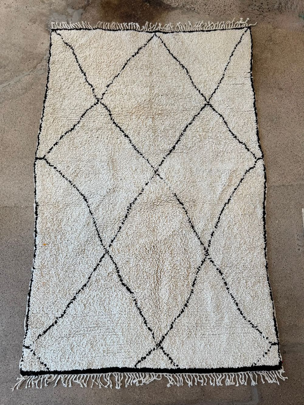 Moroccan Black & White Rug 330x205cm