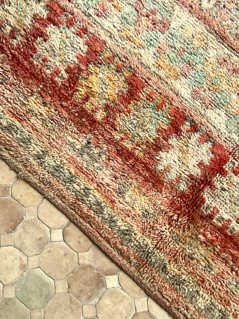 Marokkolainen vintage Boujaad matto 350x200cm