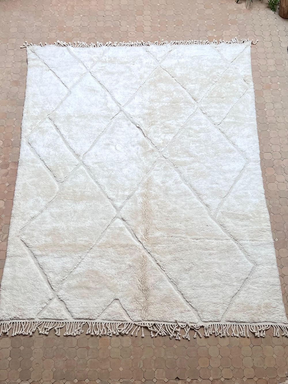 Moroccan Mrirt Rug Polar Bear 350x260cm