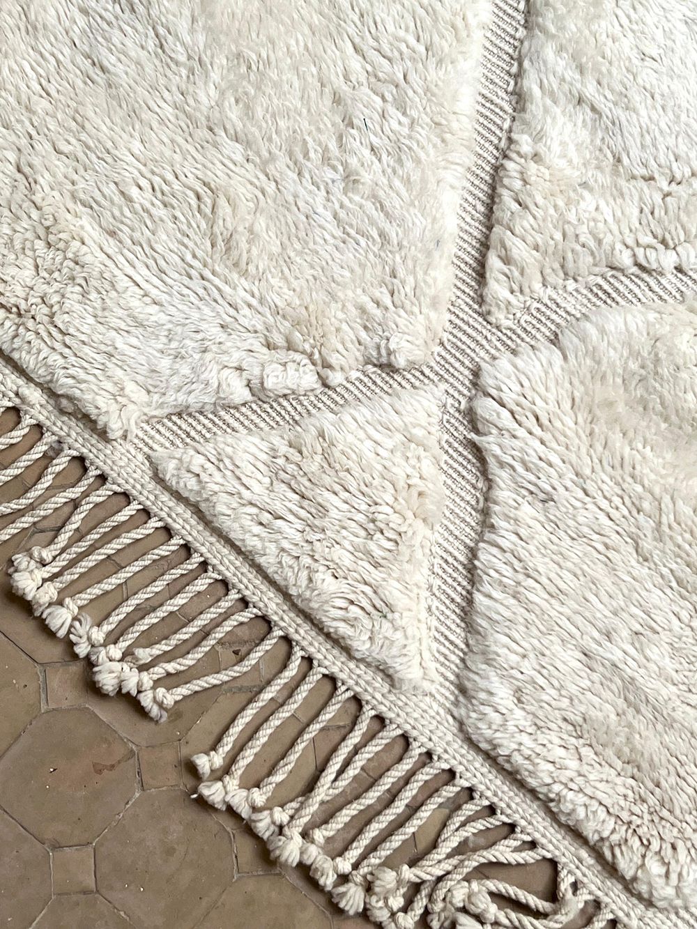 Moroccan Mrirt Rug Polar Bear 350x260cm