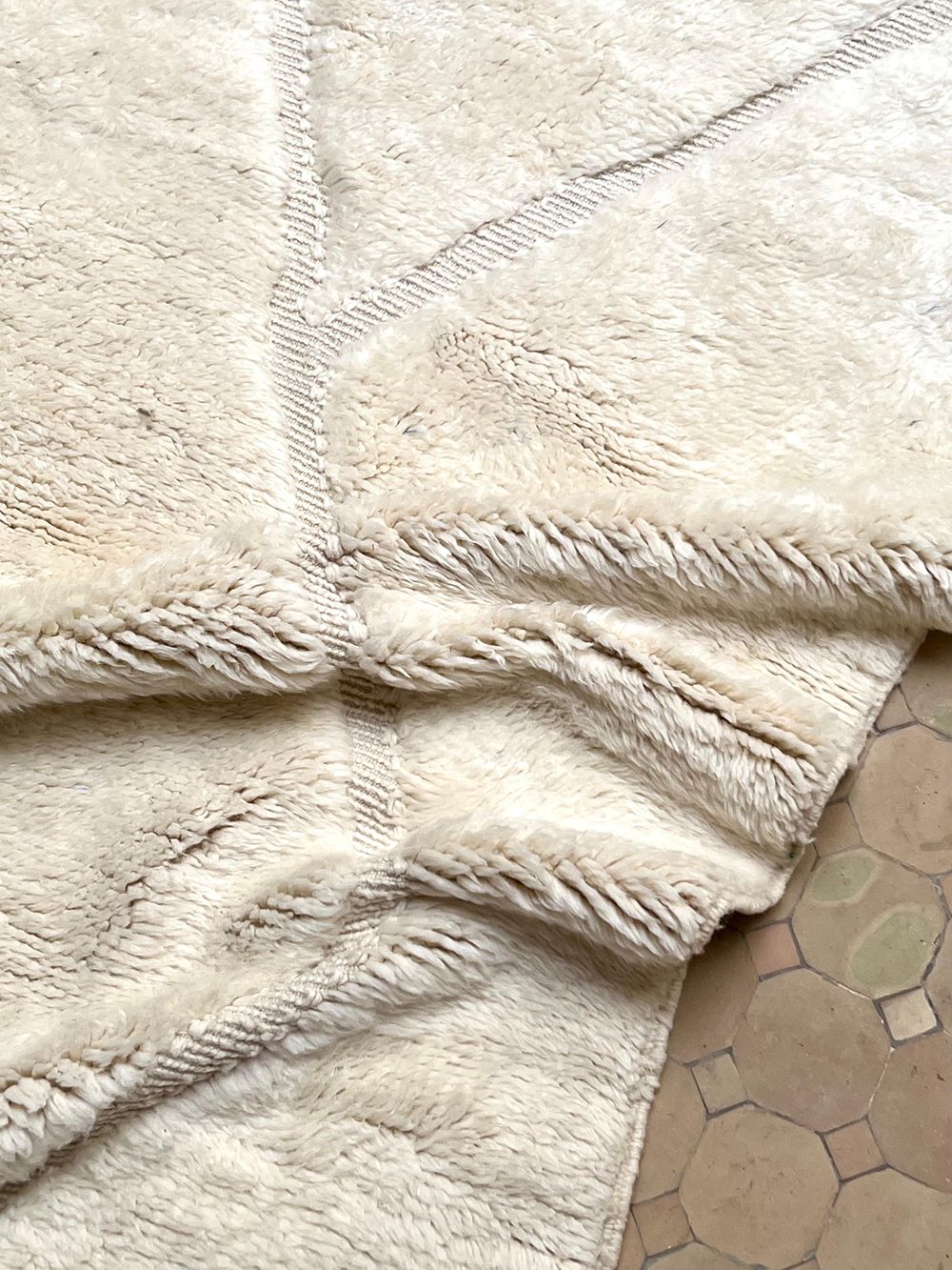 Moroccan Mrirt Rug Polar Bear 350x260cm