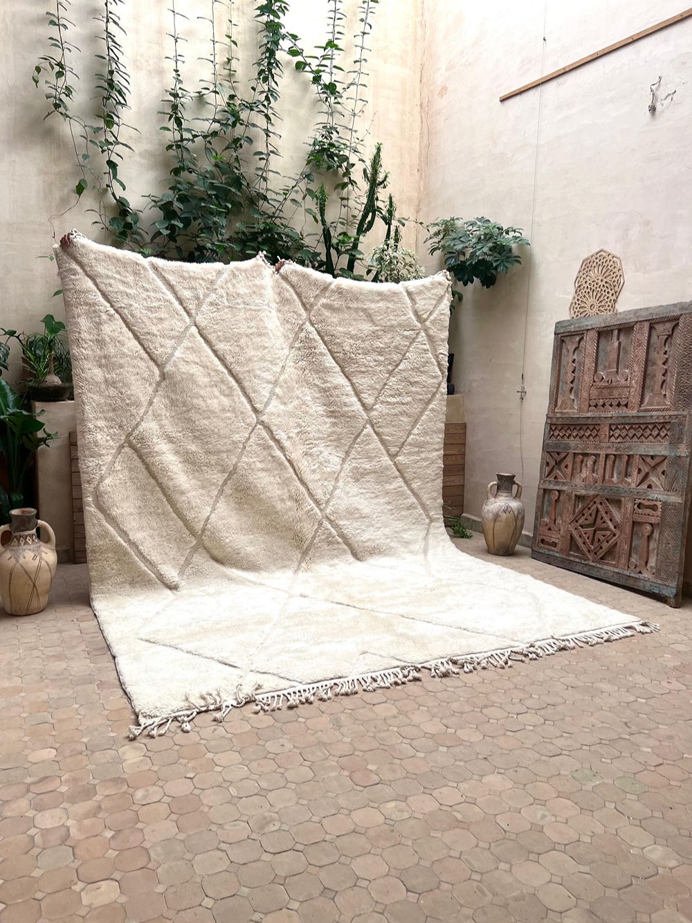 Moroccan Mrirt Rug Polar Bear 350x260cm
