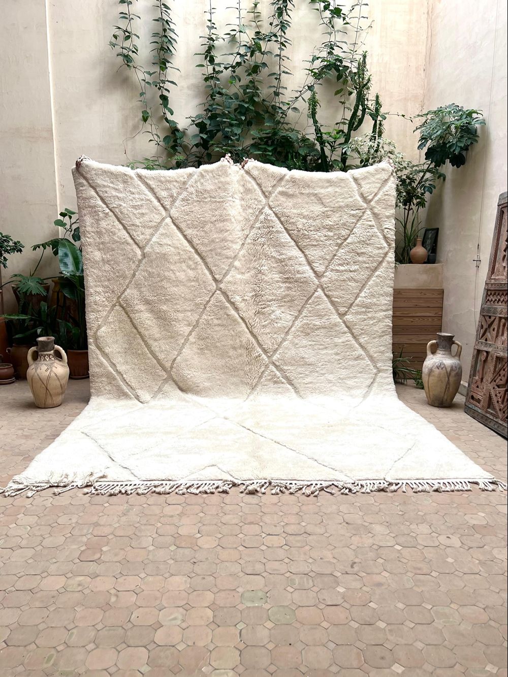 Moroccan Mrirt Rug Polar Bear 350x260cm