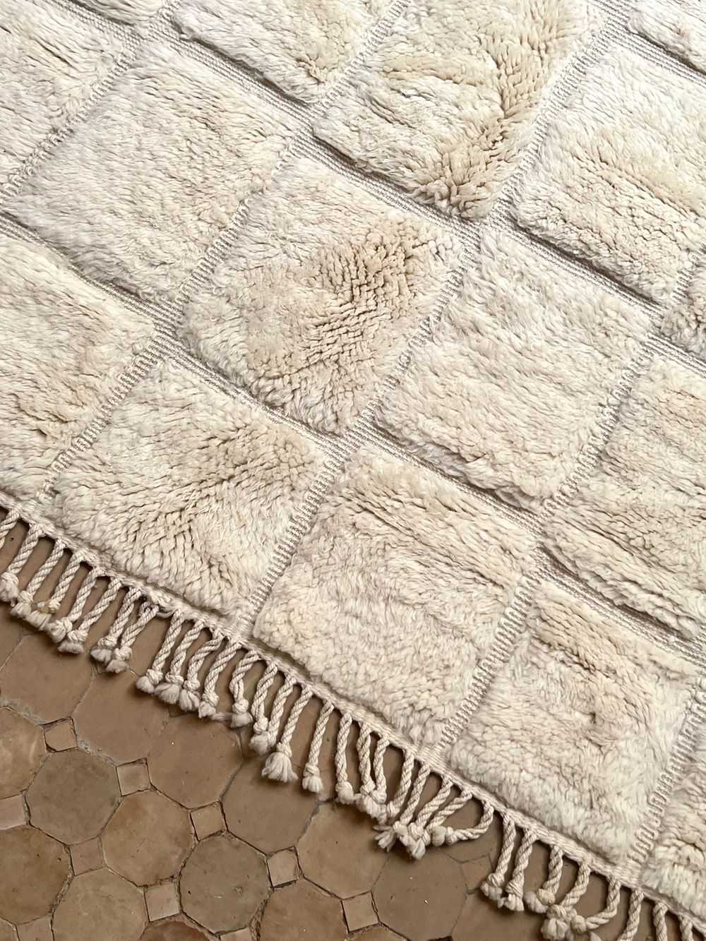 Moroccan Mrirt Rug Polar Bear 305x230cm