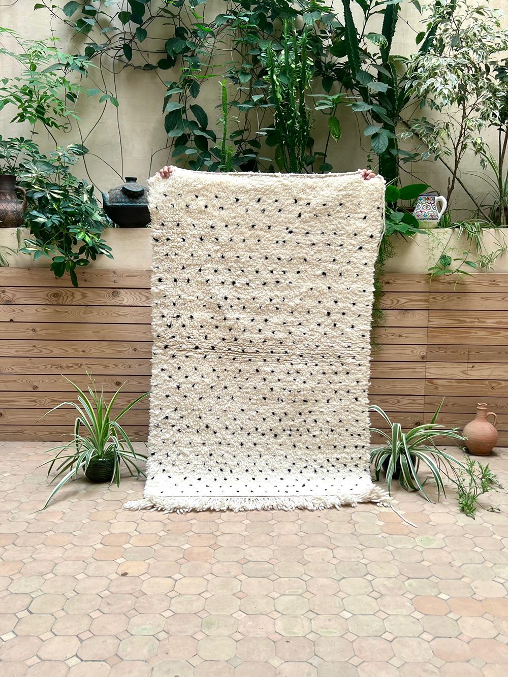 Marokkolainen pilkullinen matto 140x95cm