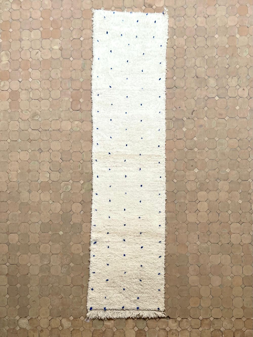Marokkolainen pilkullinen käytävämatto 280x70cm