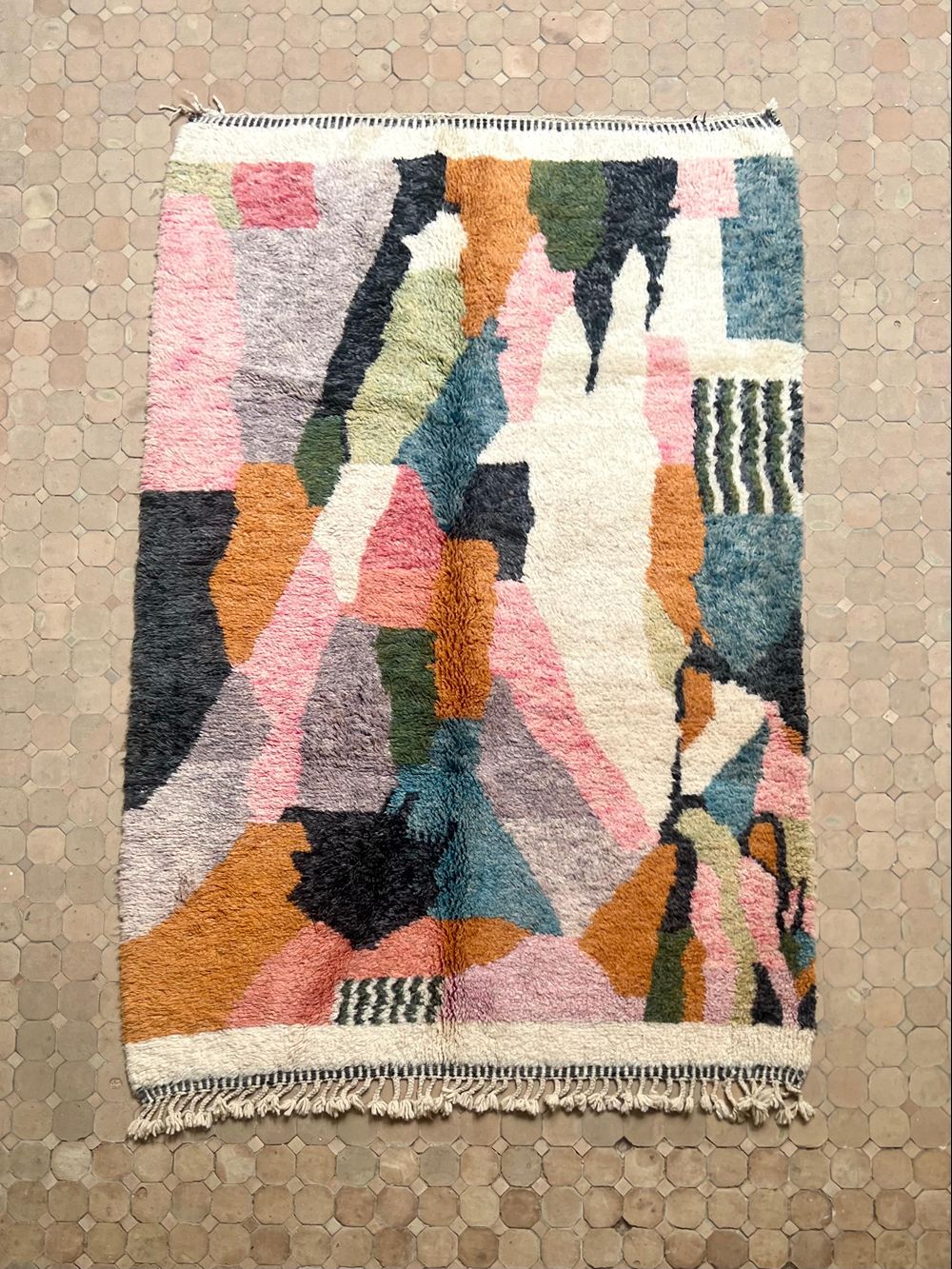 Marokkolainen Saghira-matto 255x170cm